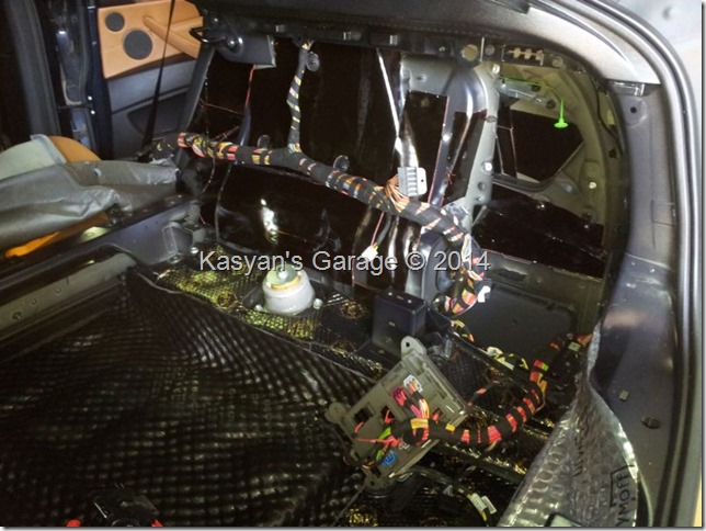 Шумоизоляция колесных арок и багажного отделения BMW X6